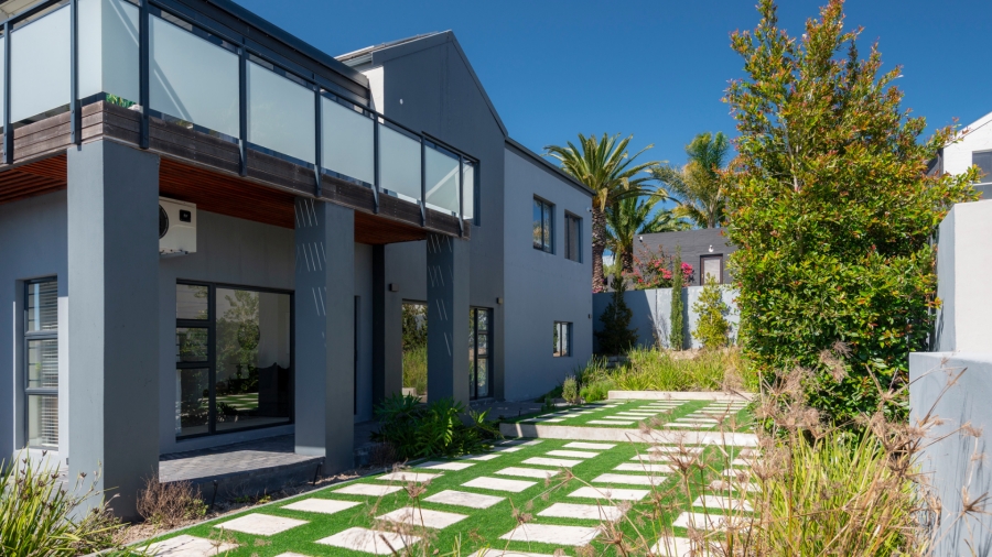 3 Bedroom Property for Sale in Myburgh Park Western Cape
